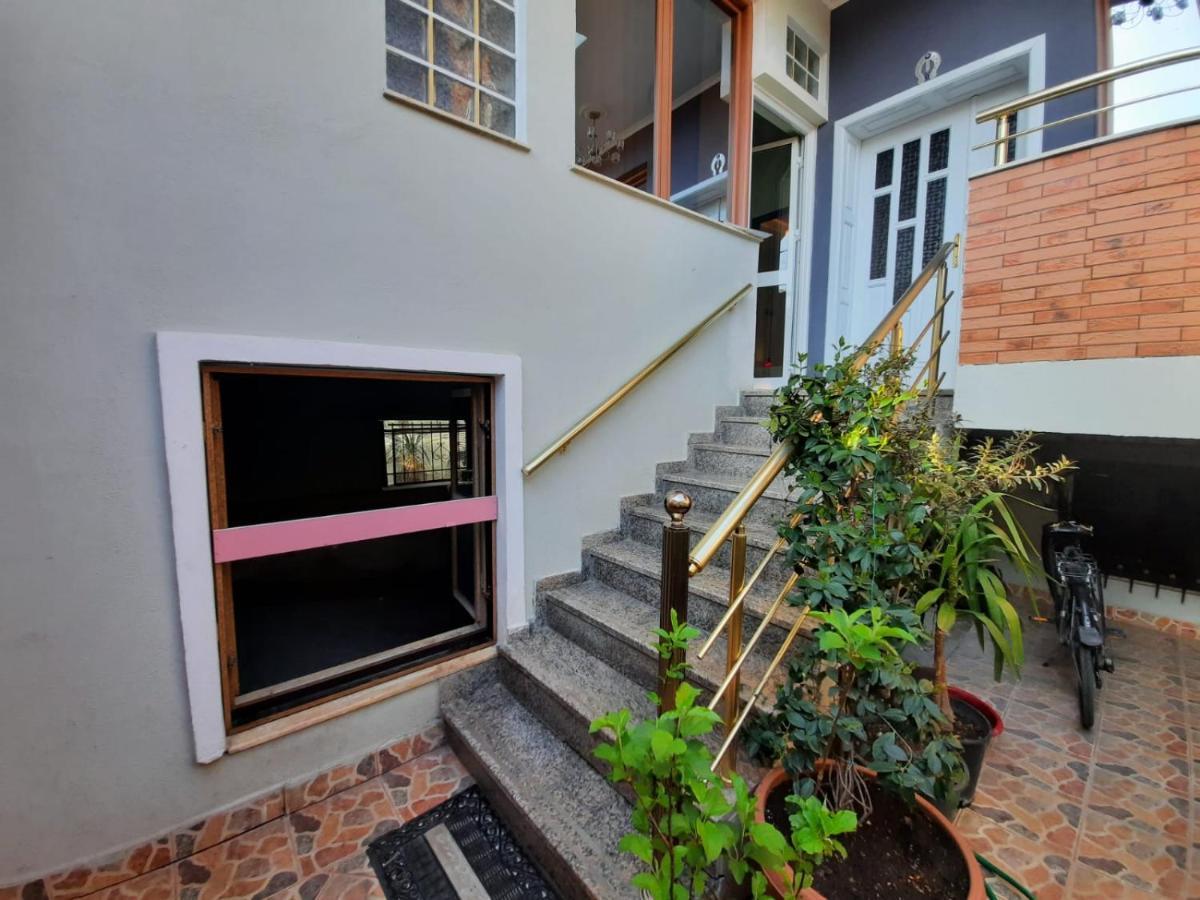 Villa 53 Tirana Exterior foto